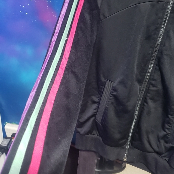 Adidas zipup - Picture 2 of 5